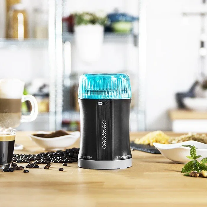 Cecotec Molinillo Eléctrico TitanMill 200 200W para Café y Especias, Cuchillas con Recubrimiento de Titanio, Capacidad 50g, BPA-Free, Negro y Azul