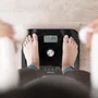 Cecotec Surface Precision EcoPower 10100 Full Healthy - Báscula Personal Electrónica sin Pilas con Análisis Corporal Completo para 4 Usuarios, Pantalla LCD, 180 kg, Negro