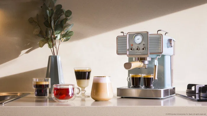 Cecotec Power Espresso 20 Tradizionale con diseño vintage