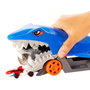 Mattel Hot Wheels - Transporteur et boîte de rangement en forme de requin mordant des voitures - Contient 1 véhicule à l'échelle 1:64