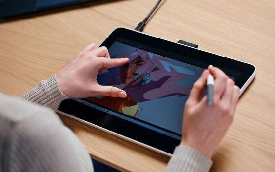 Wacom One 12 - Tablette graphique avec écran 11,6 pouces Full HD (1920 x 1080), 2 ports USB Type-C, 700 g, compatible Windows, Mac, Android et Chrome OS