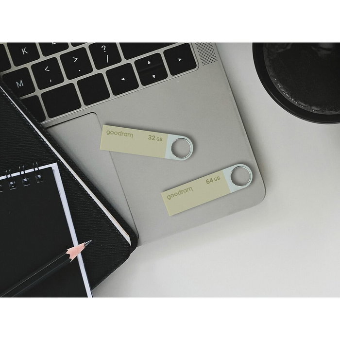 GOODRAM Clé USB 32GB USB A argent
