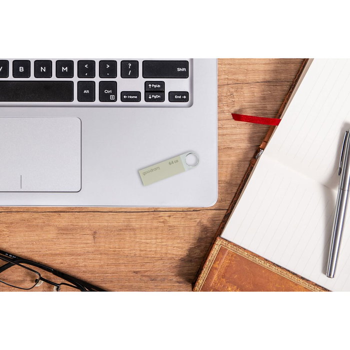 GOODRAM Clé USB 32GB USB A argent