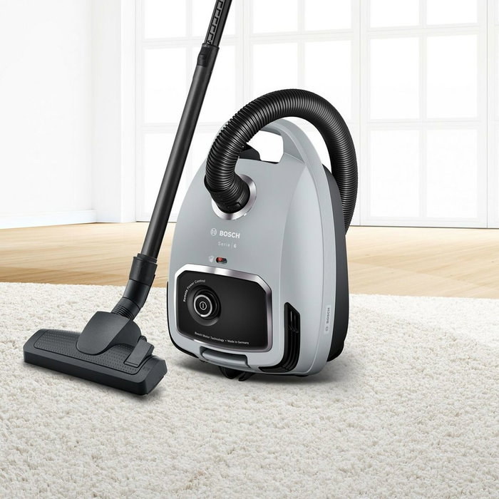Aspirateur à sacs BOSCH BGB6X330 Noir Gris 600 W Aspirateur à sacs BOSCH BGB6X330 Noir Gris 600 W