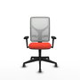 Chaise Motilla Synchro 3 positions tissu Orange foncé Maille Blanc Base pyramidale noire Accoudoir 3D Sans appui-tête Roulettes 65mm pour moquette