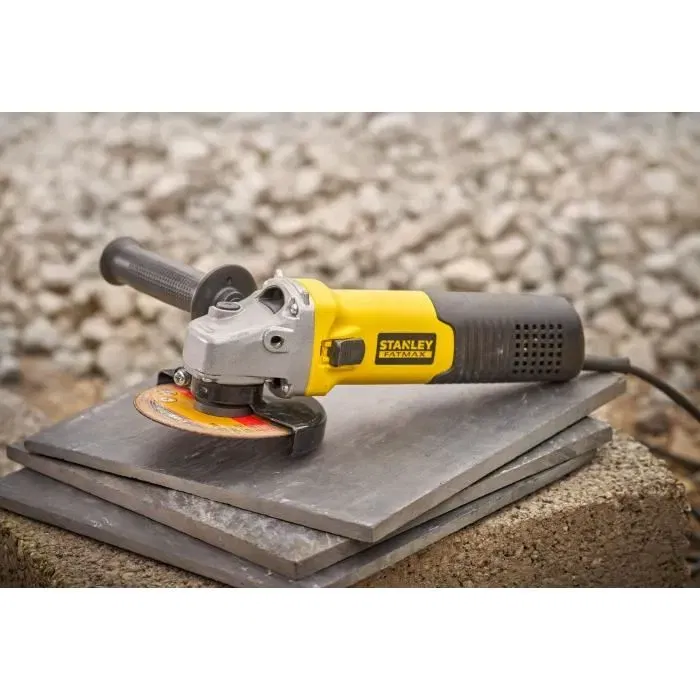STANLEY FATMAX - Meuleuse d'angle filaire FMEG225VS-QS - 1100W - Diamètre 125 mm - Design compact et ergonomique - 6 vitesses de 3000 à 11000 tr/min STANLEY FATMAX - Meuleuse d'angle filaire FMEG225VS-QS - 1100W - Diamètre 125 mm - Design compact et ergonomique - 6 vitesses de 3000 à 11000 tr/min