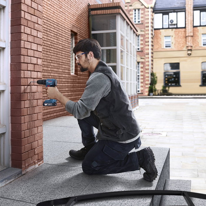 Bosch GSB 18V-45 Professional perceuse à percussion sans fil (solo, L-BOXX)