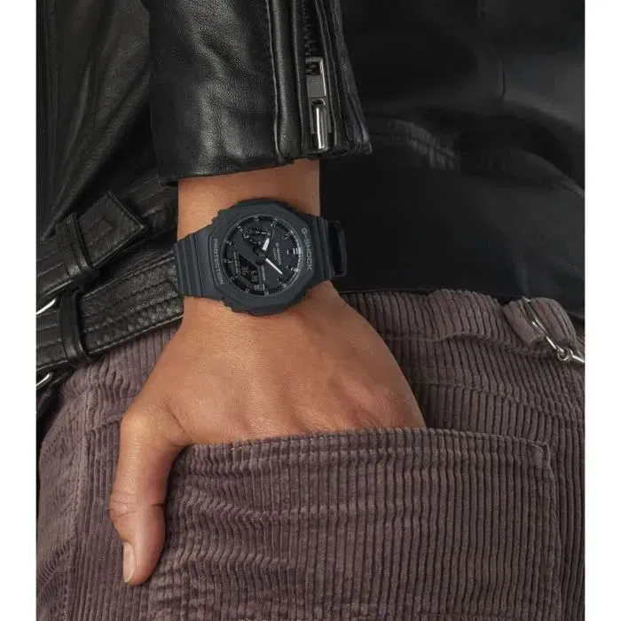 Casio G-SHOCK Montre résistante aux chocs multifonctions - Éclairage LED, boîtier résine renforcée carbone - Noir