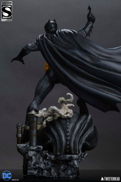 DC Comics statuette 1/4 Batman (Black and Gray Edition) 66 cm DC Comics statuette 1/4 Batman (Black and Gray Edition) 66 cm