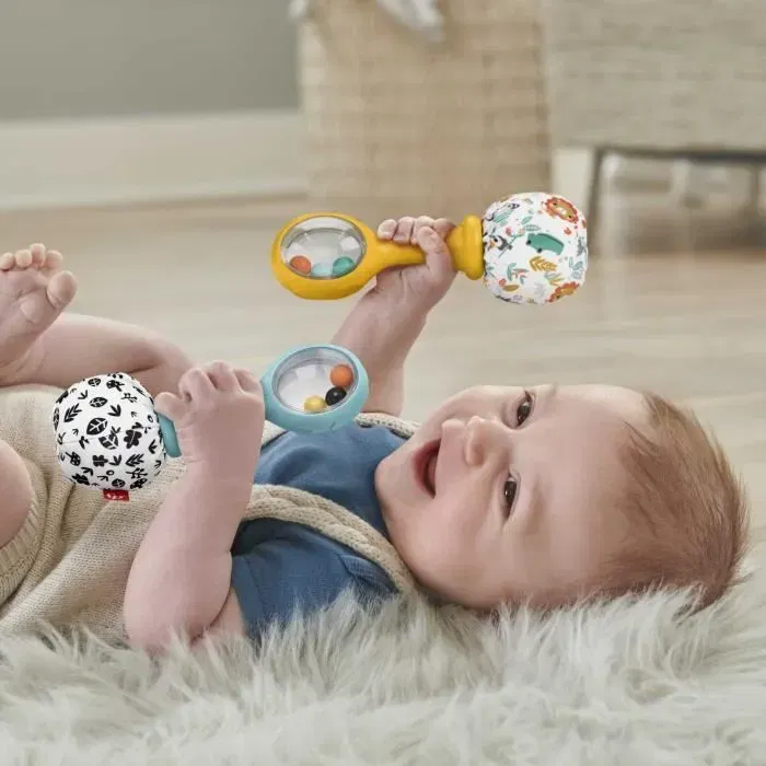 Fisher-Price HMF34 Mes Premiers Maracas - Jouet d'éveil pour bébé à partir de 3 mois avec 2 hochets, billes colorées et côtés en tissu doux & caoutchouc pour les dents