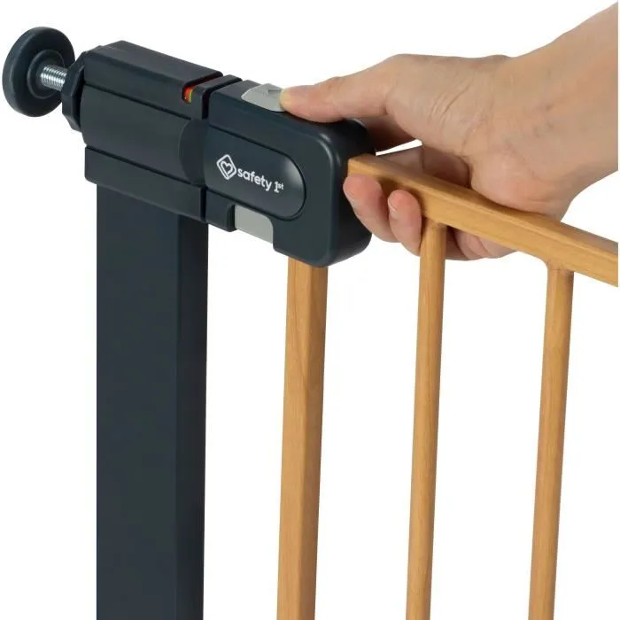 Safety 1st Barrière de sécurité enfant Easy Close, effet bois, 73-80 cm, montage par pression sans vis, ouverture bidirectionnelle