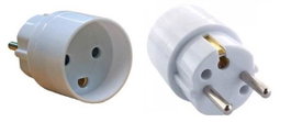 MicroConnect Convertisseur de prise électrique DK vers Schuko F-M 230V 16A