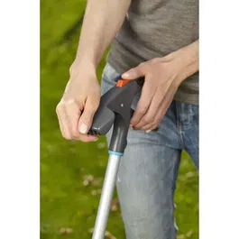 Gardena 12100-20 Cisaille à gazon Comfort avec lames pivotantes et revêtement anti-adhérence - Poignée ergonomique - Pour bordures de pelouse