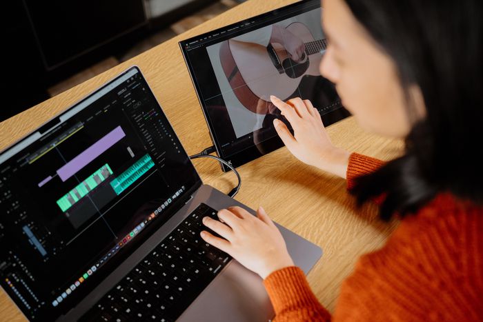 Verbatim PMT-17-4K Écran Portable Tactile 17.3" 4K Ultra HD IPS avec Housing Métal et Connectivité USB-C/HDMI