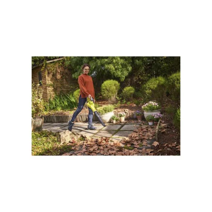 Ryobi Souffleur Sans Fil 18V ONE+ OBL1820S, Vitesse 245 km/h, Débit d'Air 2.6 m3/min, Léger et Silencieux avec Poignée GripZone, Sans Batterie