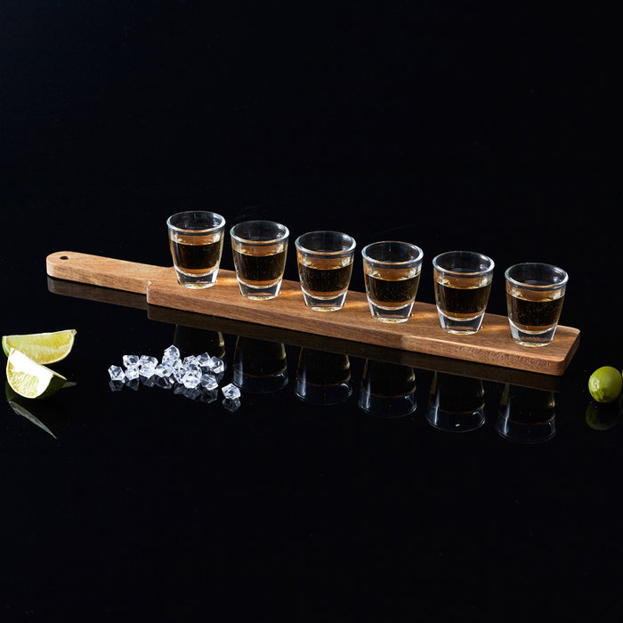Cook Concept Ensemble de 6 verres à shot avec planche en acacia Cook Concept Ensemble de 6 verres à shot avec planche en acacia