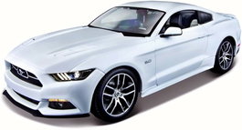 Maisto Fresh Metal Miniature 2015 Ford Mustang GT, Blanc, 1:18