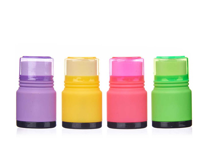 Pincello Lot de 4 taille-crayons gommes à effacer assortis 9x16x2 cm (Set de 24) Pincello Lot de 4 taille-crayons gommes à effacer assortis 9x16x2 cm (Set de 24)