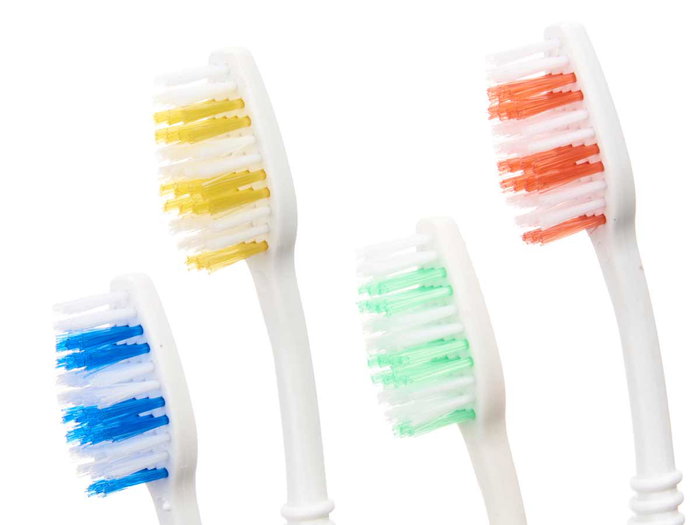 BERILO SET 4 CEPILLOS DIENTES FUNDA