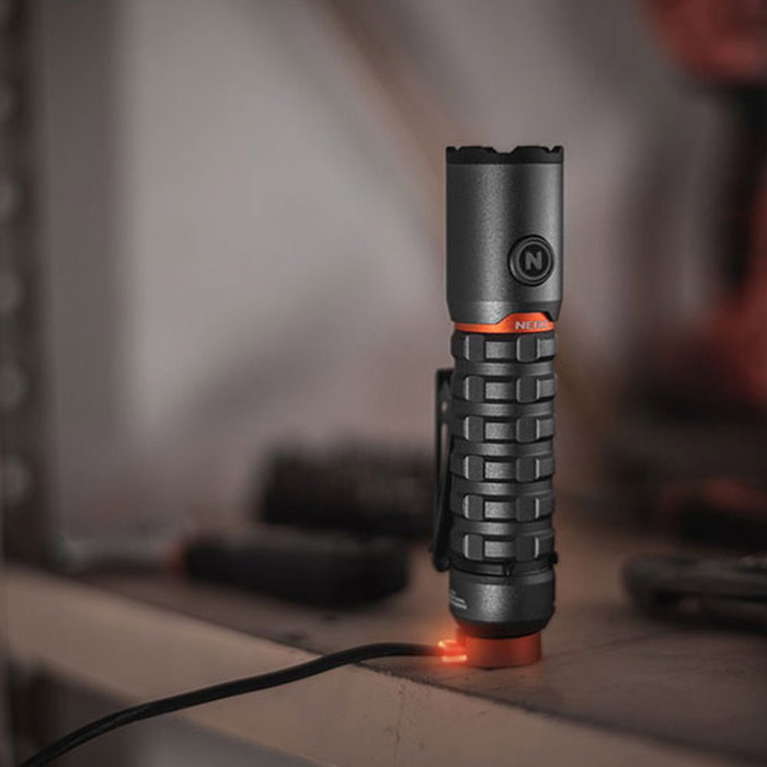 Nebo Torchy 2K - Lampe de poche compacte rechargeable 2000 lumens Nebo Torchy 2K - Lampe de poche compacte rechargeable 2000 lumens