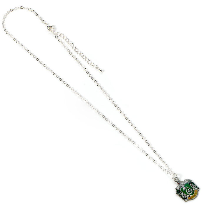 THE CARAT SHOP Colgante Slytherin Harry Potter - Collier plaqué argent en alliage de zinc, 20 x 25 mm, chaîne 40 cm + extension 5 cm THE CARAT SHOP Colgante Slytherin Harry Potter - Collier plaqué argent en alliage de zinc, 20 x 25 mm, chaîne 40 cm + extension 5 cm