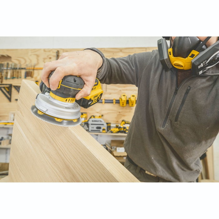 DeWalt DCW211P2-QW Ponceuse Excentrique Sans Fil 125 mm avec 2 Batteries