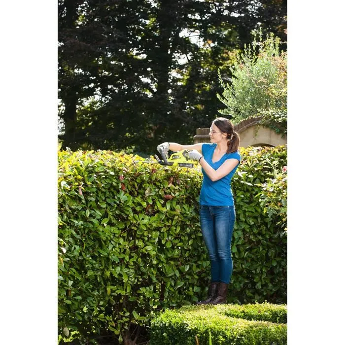 Ryobi Taille-haies sans Fil OHT1845 18V ONE+, Lames 45 cm, Double Action, Poignée Ergonomique, Compatible HedgeSweep - Sans Batterie Ni Chargeur Ryobi Taille-haies sans Fil OHT1845 18V ONE+, Lames 45 cm, Double Action, Poignée Ergonomique, Compatible HedgeSweep - Sans Batterie Ni Chargeur