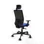 Chaise Yunquera Synchro 4 positions tissu Bleu clair Maille Noir Base en nylon noir Accoudoir 1D Appui-tête 1D Roulettes 65mm nylon