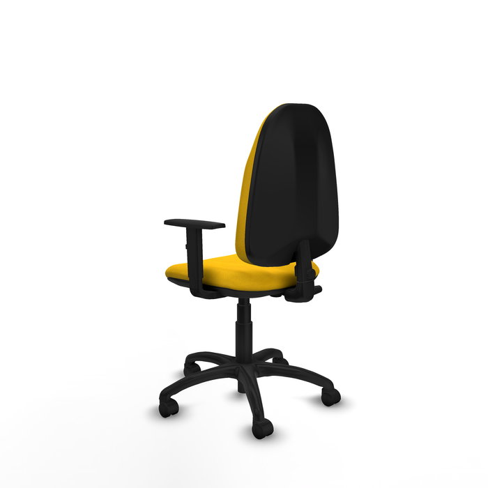 Chaise de bureau Algarra avec mécanisme de contact permanent de base, rembourrée de tissu jaune. Équipée d'une base en polyamide noir, d'accoudoirs 1D et de roulettes en nylon de 50 mm