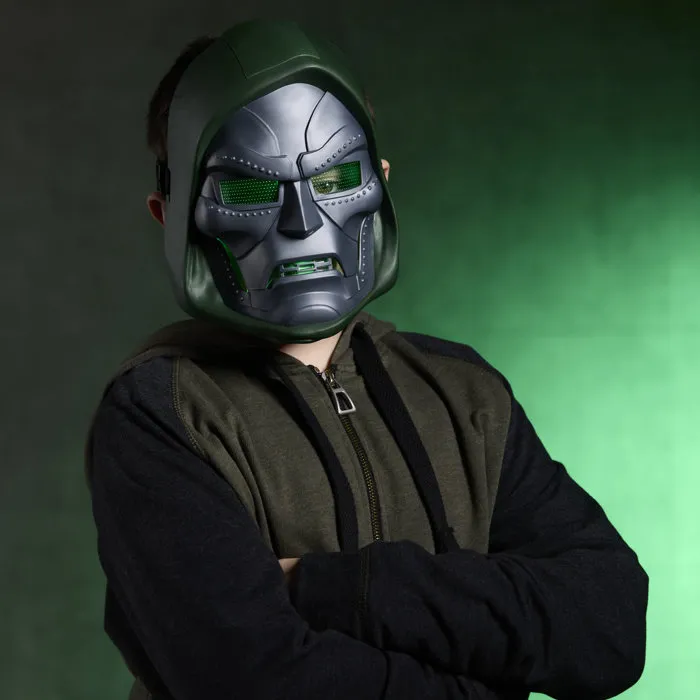 Hasbro Masque Dr. Doom Avengers Doomsday
