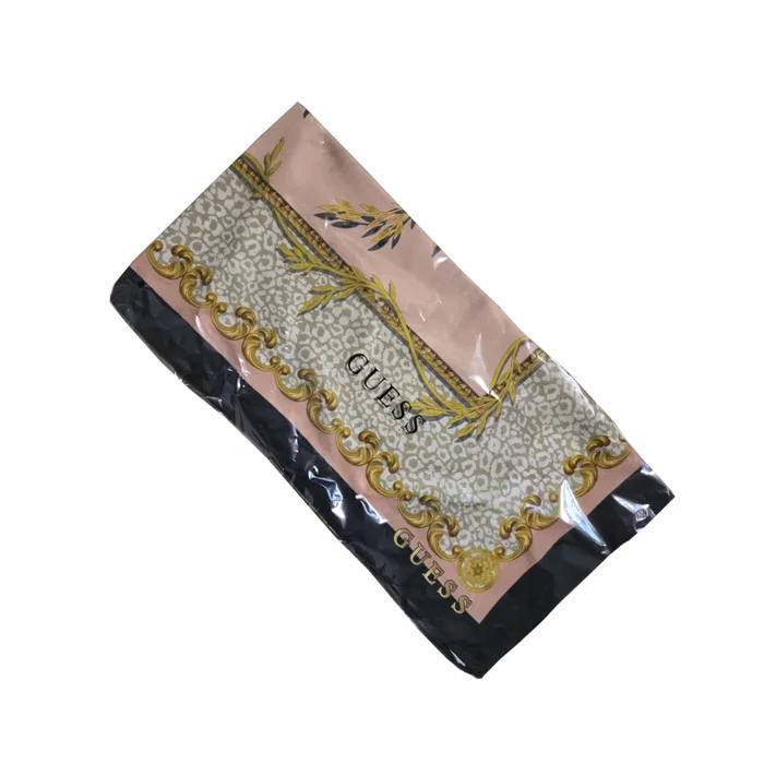 Guess Écharpe en textile Rose 90 x 90 cm Guess Écharpe en textile Rose 90 x 90 cm