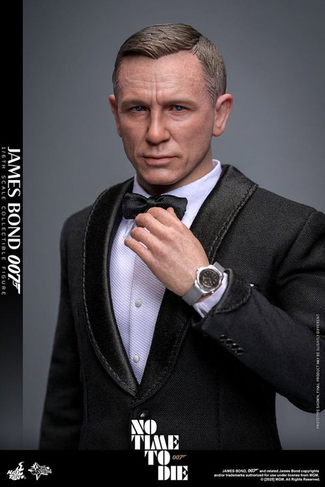 Hot Toys Movie Masterpiece figurine 1/6 James Bond 30 cm