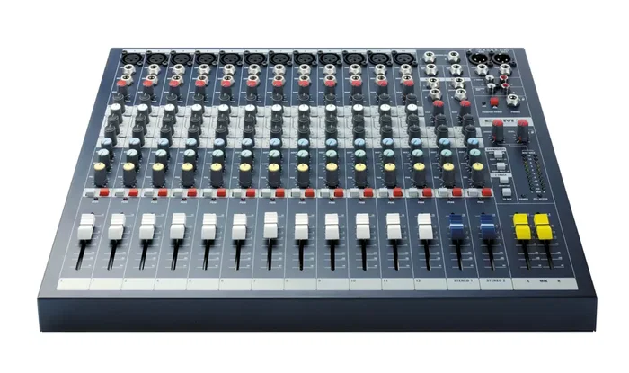 Soundcraft EPM 12 - Table de mixage 12 canaux avec EQ 3 bandes, entrées XLR et jack