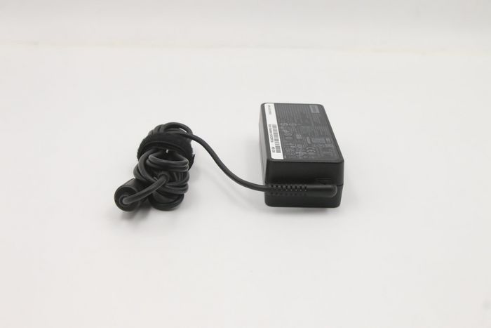 Lenovo Adaptateur Secteur 65W 20V/3.25A avec Connecteur Slim Tip, 100-240V, Efficacité 89%, Compatible ThinkPad IdeaPad Yoga ThinkCentre