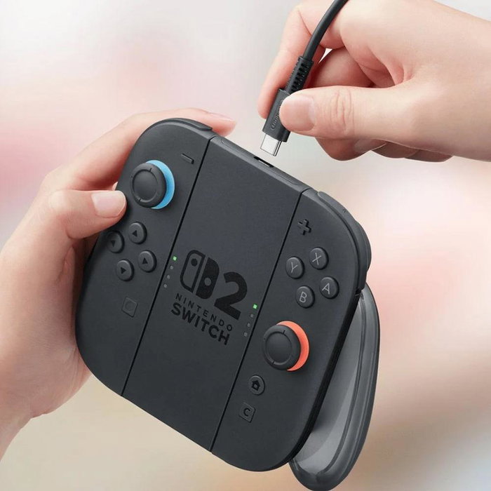Nintendo Joy-Con 2 Charging Grip - Station de Charge pour Nintendo Switch 2 avec Câble USB Type-C Nintendo Joy-Con 2 Charging Grip - Station de Charge pour Nintendo Switch 2 avec Câble USB Type-C