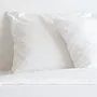 Today Parure de lit Essential effet lavé blanc - Housse de couette 220x240 cm + 2 taies 63x63 cm - 100% Polyester - Pratique et élégante