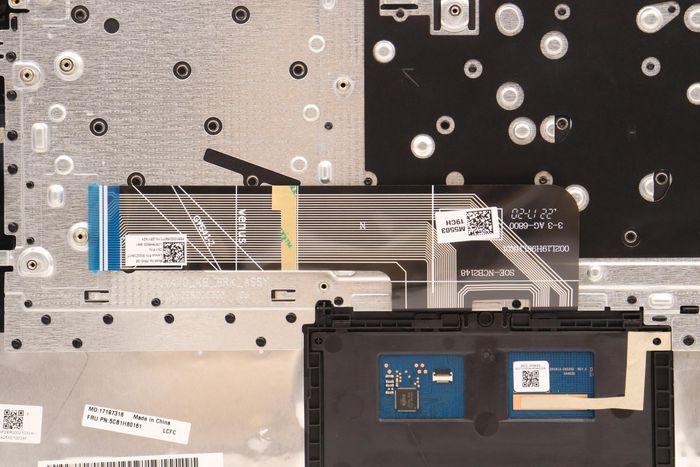 Lenovo Assemblage de boîtier supérieur ASM_GER L82TU BU_BK, 0,3 kg