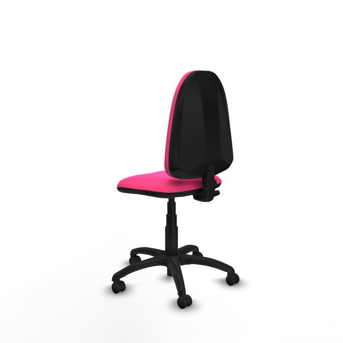 Chaise de bureau Aýna avec mécanisme de contact permanent de base, rembourrée en simili cuir rose. Équipée d'une base en polyamide noir, sans accoudoirs et avec roulettes pour parquet.