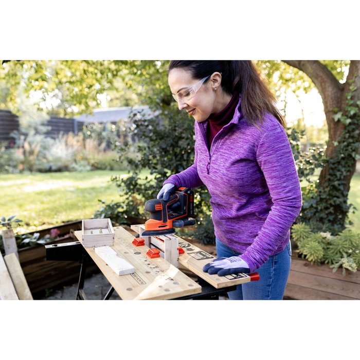 Black + Decker WM825-XJ Établi-étau Pliable Black + Decker WM825-XJ Établi-étau Pliable