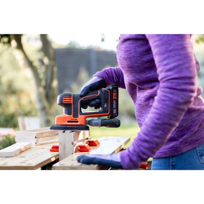 Black + Decker WM825-XJ Établi-étau Pliable Black + Decker WM825-XJ Établi-étau Pliable