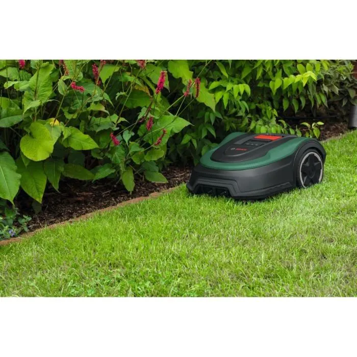 Bosch Indego M+ 700 Tondeuse robot autotractée pour jardin jusqu'à 700 m², coupe 19 cm avec 3 lames, hauteur max 30 mm, batterie incluse Bosch Indego M+ 700 Tondeuse robot autotractée pour jardin jusqu'à 700 m², coupe 19 cm avec 3 lames, hauteur max 30 mm, batterie incluse