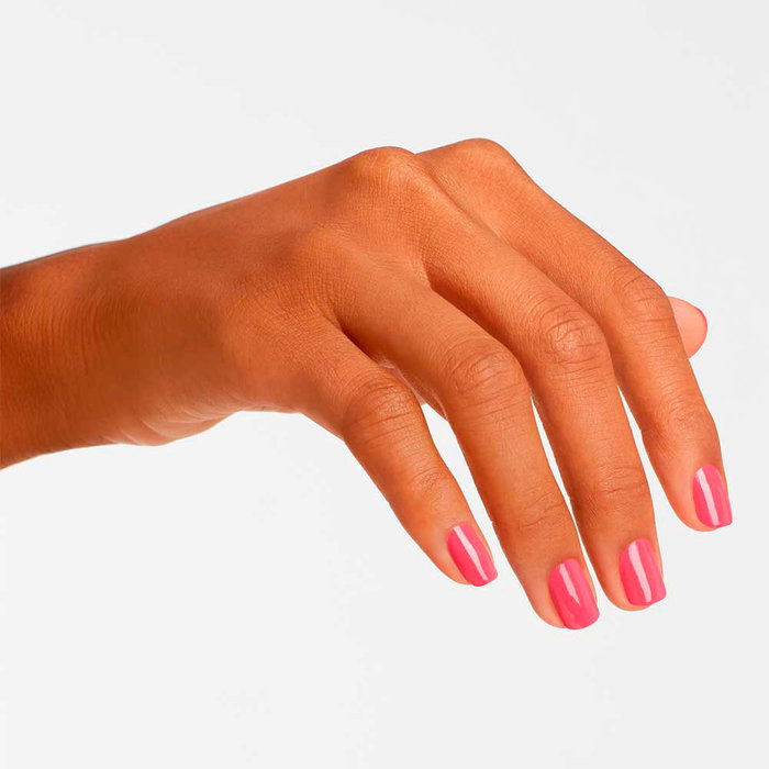 OPI NAIL LACQUER Esmalte de uñas duración hasta 7 días #Strawberry margarita 15 ml