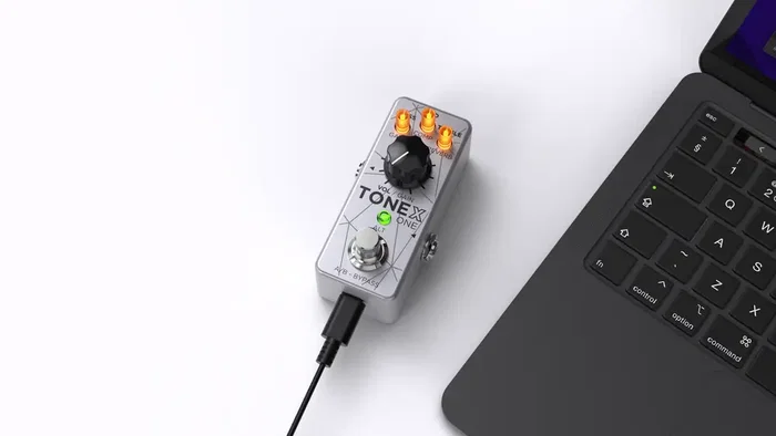 IKMULTIMED TONEX ONE Bass Edition