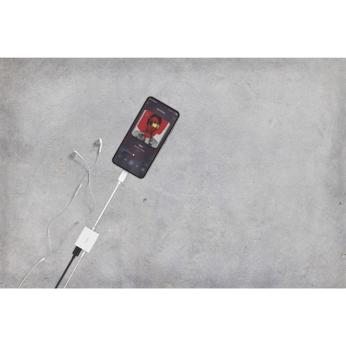 Belkin RockStar Adaptateur Audio et Charge USB-C 3,5 mm - Blanc - NPA004btWH Belkin RockStar Adaptateur Audio et Charge USB-C 3,5 mm - Blanc - NPA004btWH
