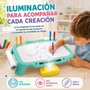 Jugatoys - pequeñ@sartistas Projecteur de dessin 2 en 1 avec accessoires et lumières