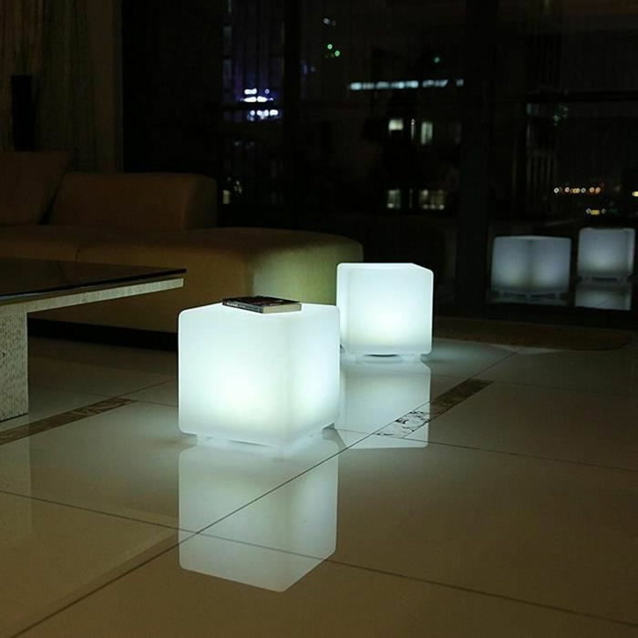 Lumisky Casy C30 Cube solaire lumineux - Tabouret table basse LED blanc et multicolore Lumisky Casy C30 Cube solaire lumineux - Tabouret table basse LED blanc et multicolore