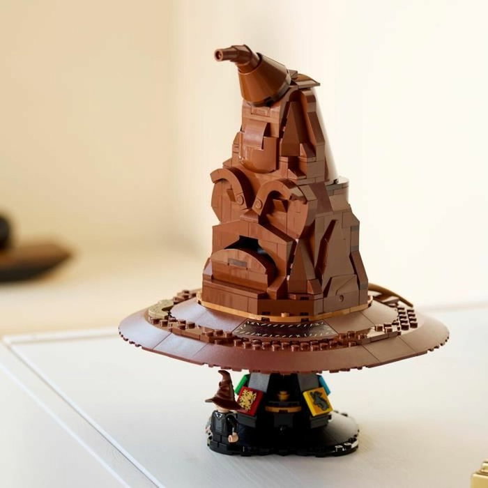 LEGO Harry Potter Le Choixpeau Magique qui Parle 76429