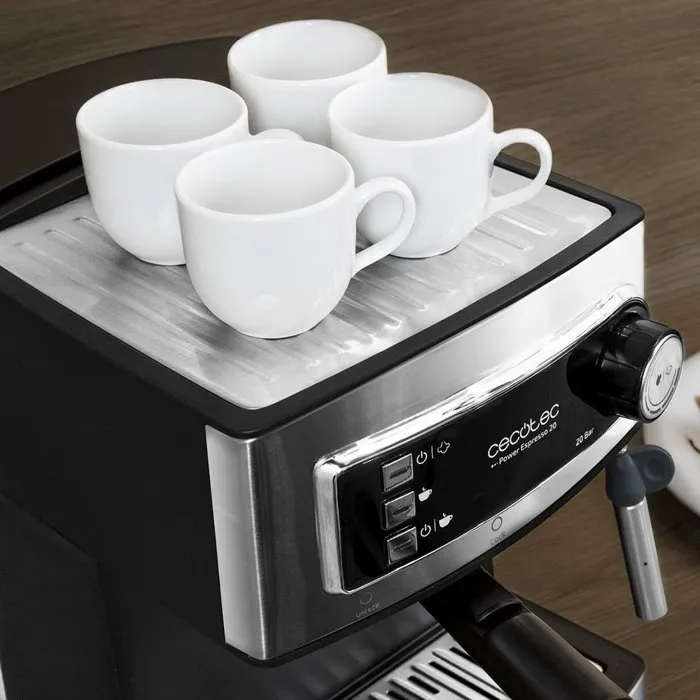 Cecotech Power Espresso 850 W 20 Bars 1,5 L Inox Noir Machine expresso 20 bars avec manomètre et buse vapeur orientable, réservoir 1,5 L, façade inox/noir.