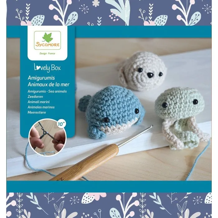 Sycomore - Lovely Box SYCOMORE - Kit d'amigurumi animaux de la mer avec baleine, phoque et méduse à crocheter - Atelier créatif avec crochet, fil et guide - À partir de 10 ans Sycomore - Lovely Box SYCOMORE - Kit d'amigurumi animaux de la mer avec baleine, phoque et méduse à crocheter - Atelier créatif avec crochet, fil et guide - À partir de 10 ans