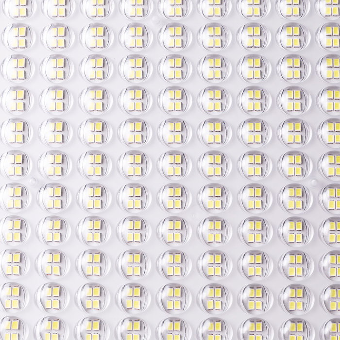 Projecteur LED solaire 300W 6500K avec panneau solaire 25W et télécommande